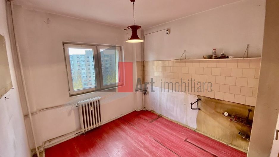 APARTAMENT DE 2 CAMERE - Poză 2