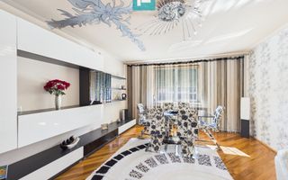 Casa cu potential multiplu in Curtici - Poză 8