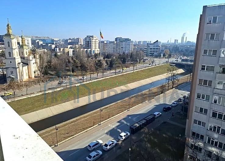 camera libera in apartament - Poză 4