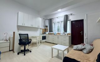 Garsoniera de inchiriat, terasă, 30 mp, zona ULTRACENTRALA - Poză 2
