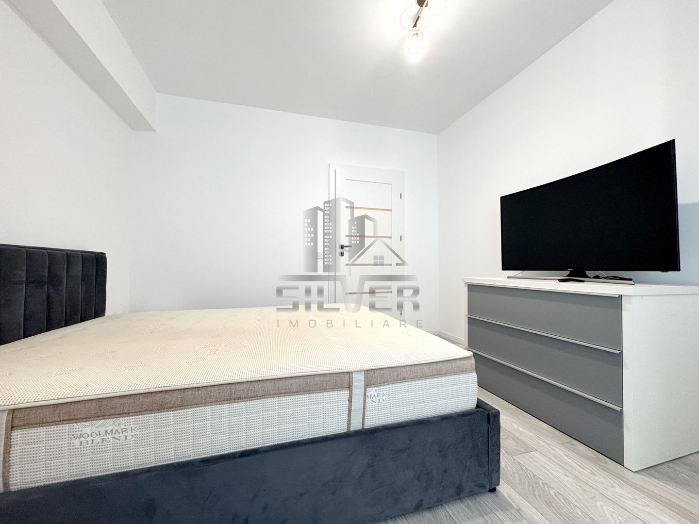 Apartament cu 2 camere la cheie in West City Tower. - Poză 12