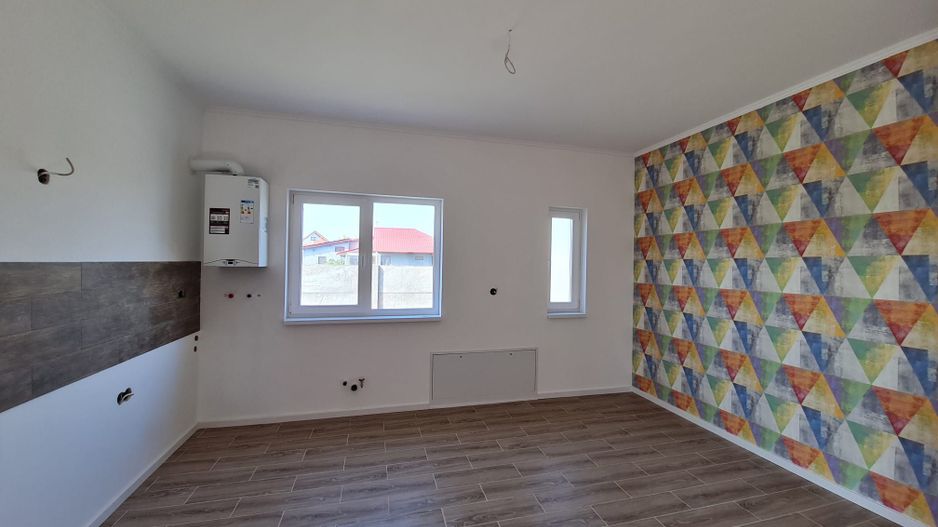 Casa individuala pe parter cu teren de 687 mp - Poză 5