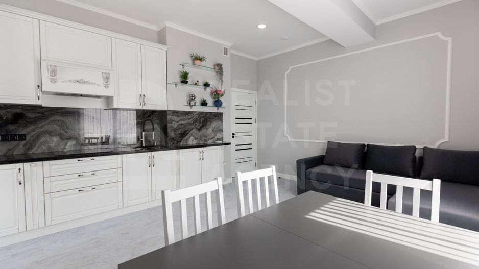 Chirie, apartament, 2 camere, strada Mihai Eminescu, Centru - Poză 1