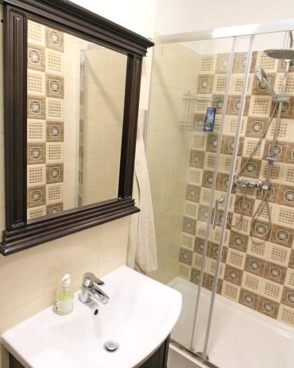 P-ta Sfatului, Republicii, pe strada pietonala - Poză 10