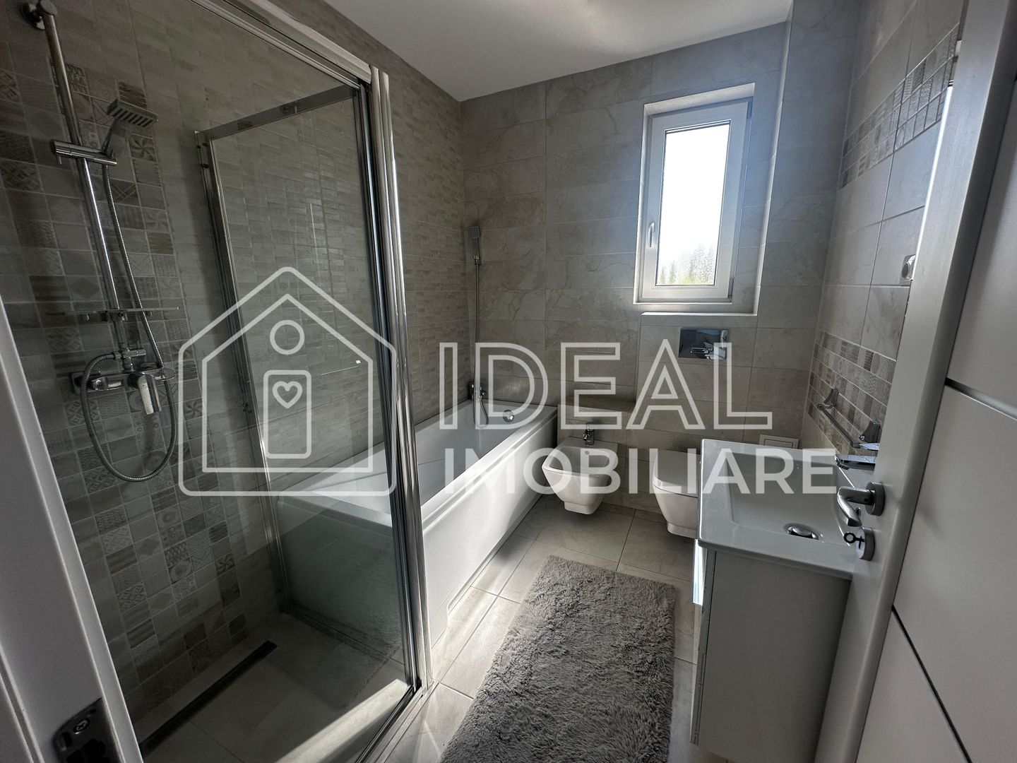 Casa de inchiriat cu 3 camere si gradina, Calea Cisnadiei - Poză 7