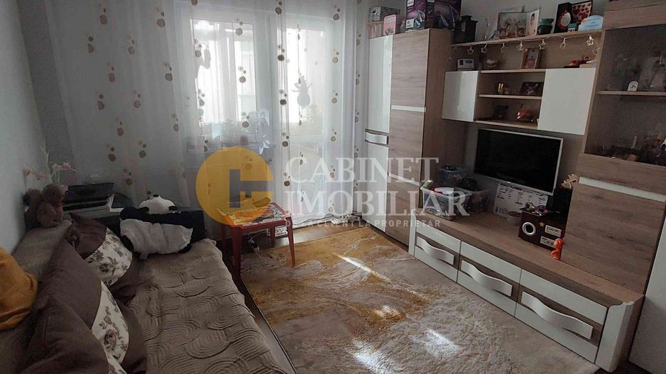 3 CAMERE DECOMANDAT--ETAJ INTERMEDIAR--LUKOIL PACURARI - Poză 1
