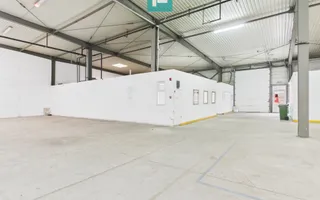 Hală și spații de birouri în Arad - Poză 11