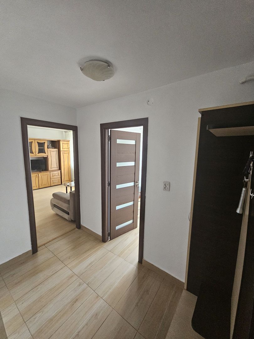 Apartament semicentral 2 camere - vizavi de Casa David - Poză 2