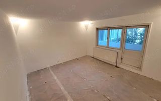 3 camere decomandat parter Aradului  2 bai 2 balcoane - Poză 2