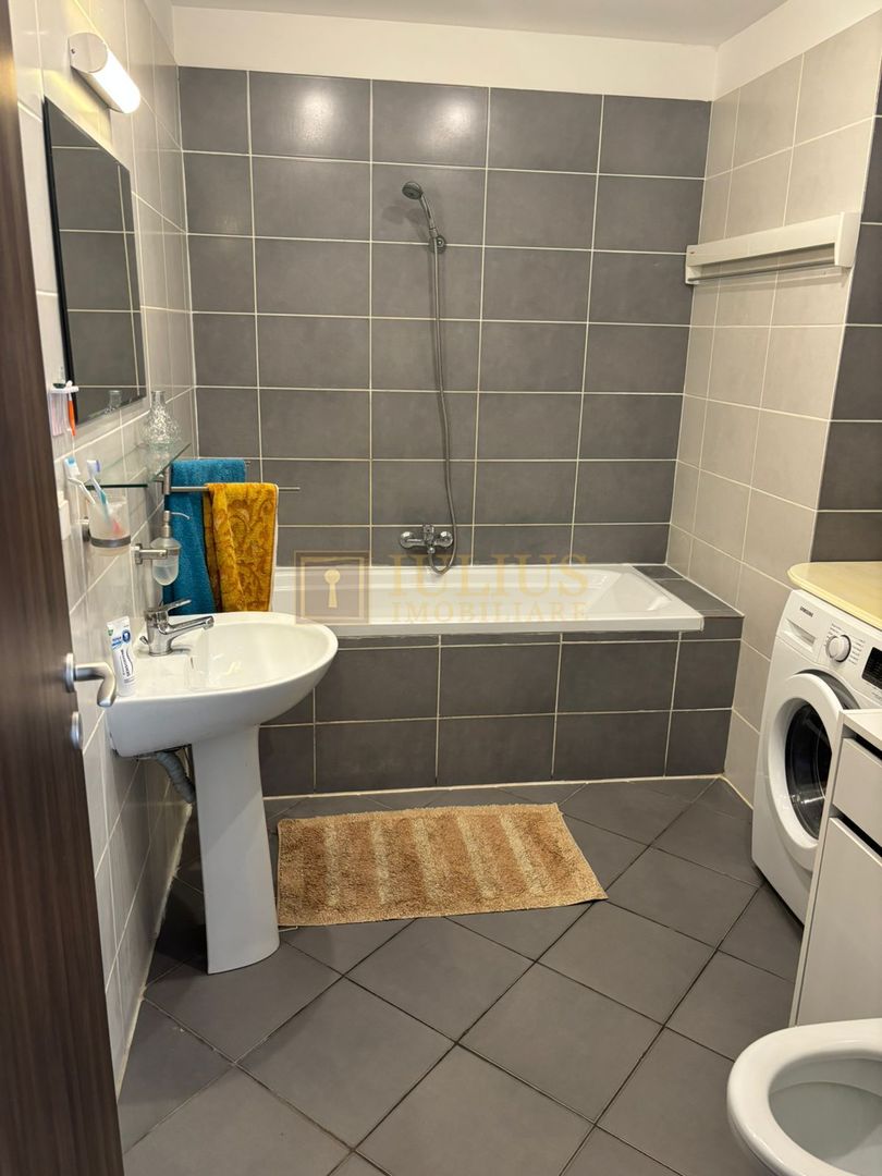 Uranus Plaz- Soarelui, centrala proprie, loc parcare privat. - Poză 9