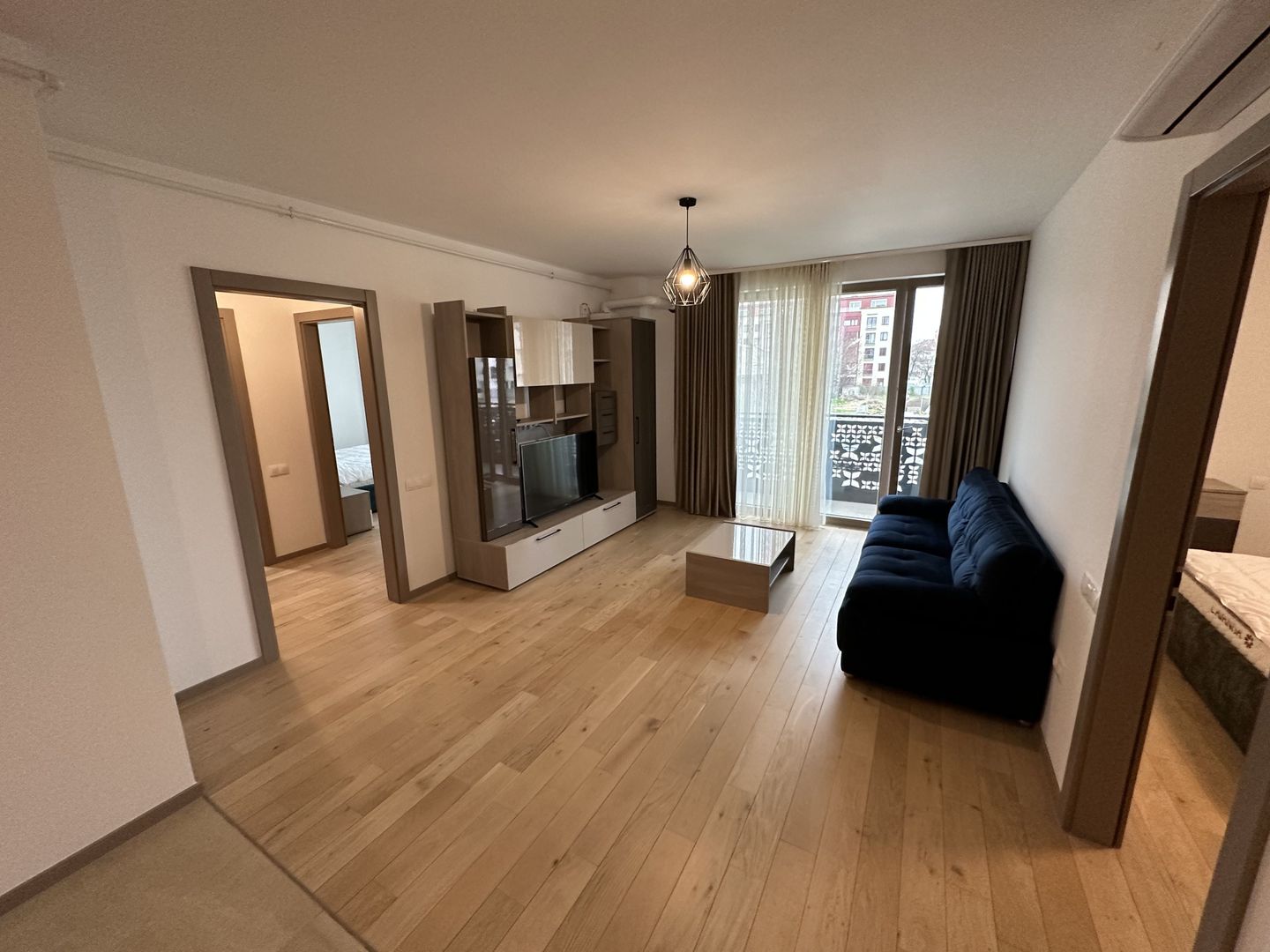 Apartament bloc nou 3 camere - parcare subterana - Poză 3