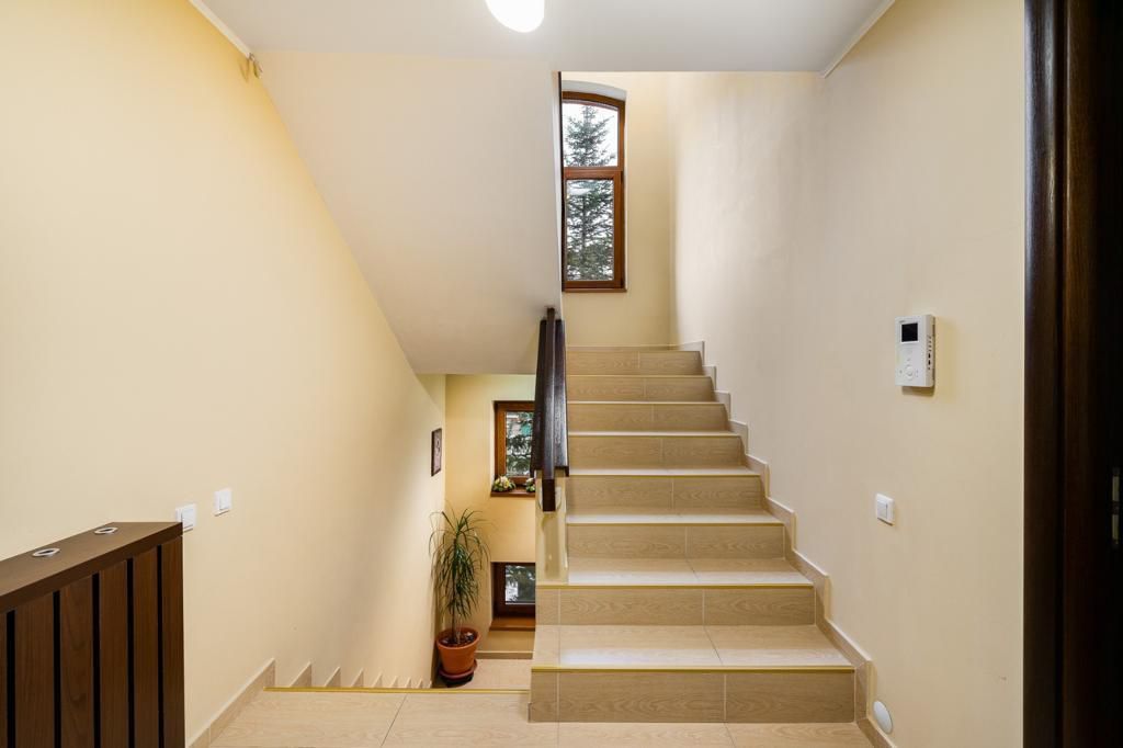 Vila superba de vanzare in apropiere de padure Pantelimon - Poză 18