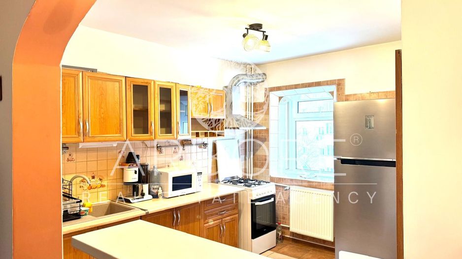 Apartament 3 camere de închiriat–Loc de parcare inclus - Poză 3