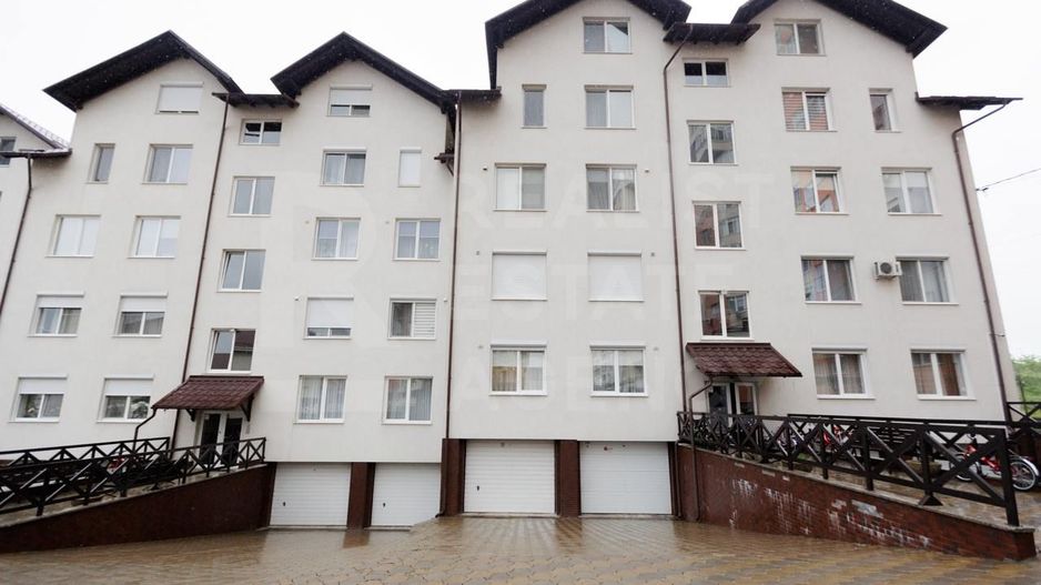 Vânzare, apartament, 3 camere , str. Alba Iulia, Buiucani - Poză 1