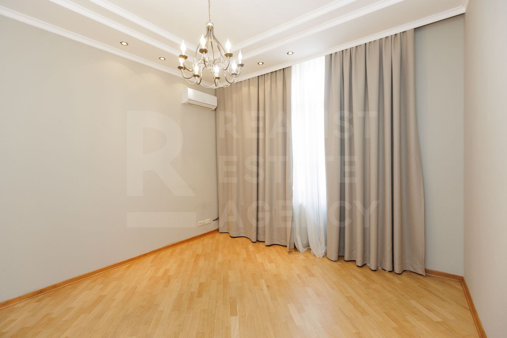 Chirie, casă, 3 nivele, strada Frumoasa, Centru - Poză 15