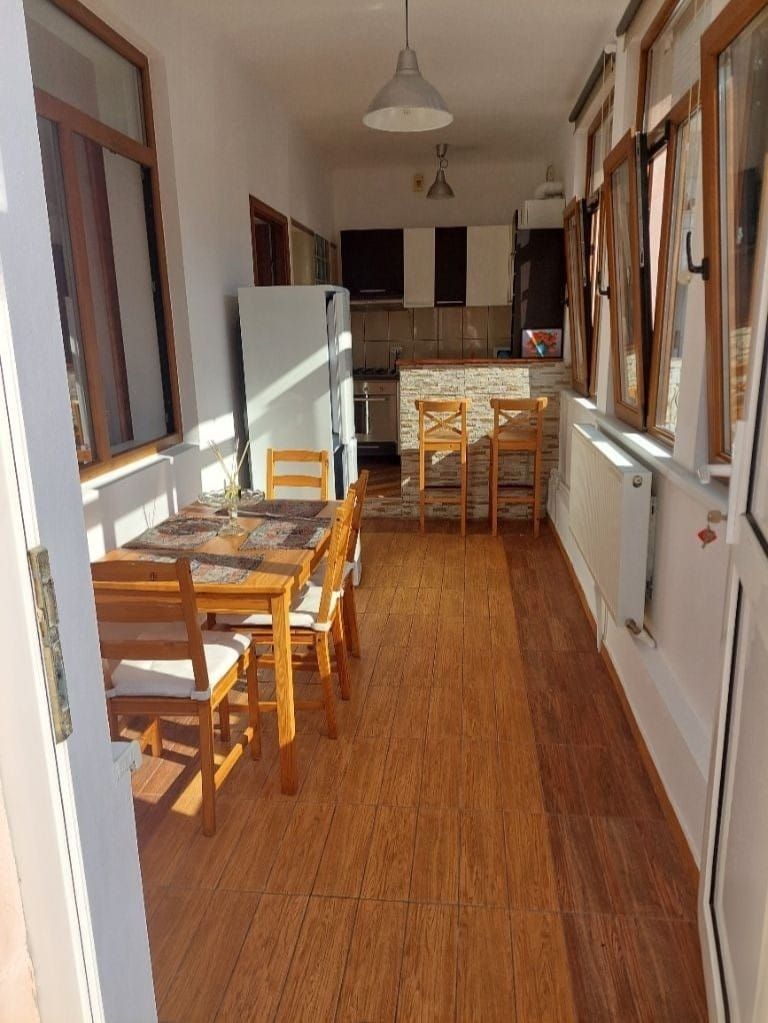 De inchiriat studio la casa, zona centrala Brasov, Schei - Poză 7