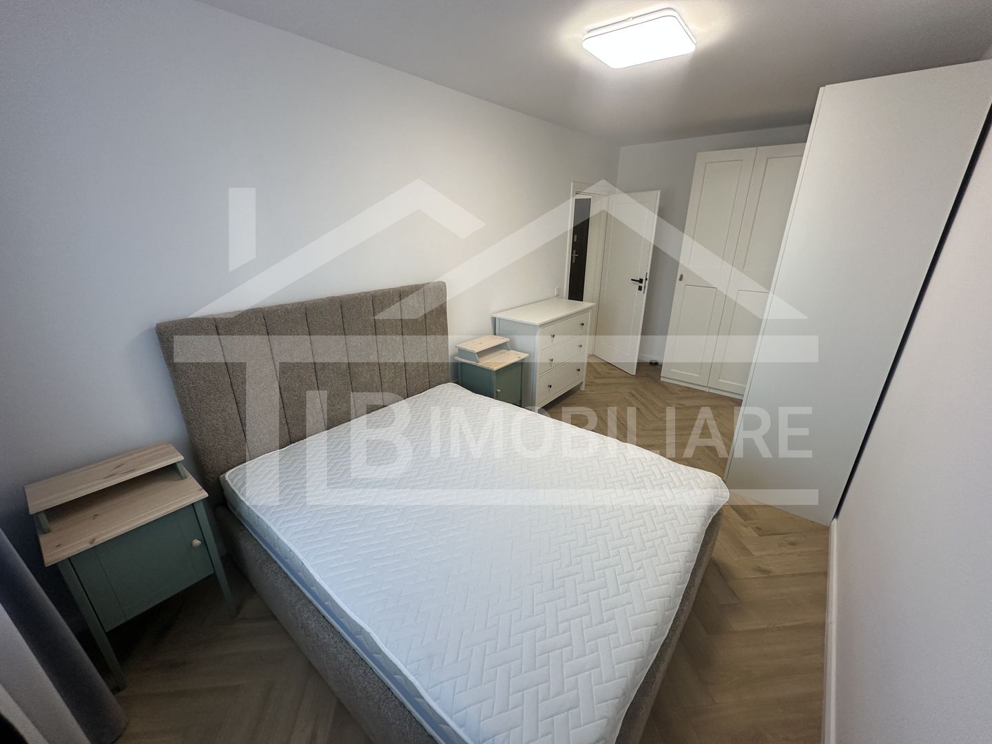 Apartament cu 3 camere, 72mp, parcare, Zona Green Residence - Poză 4