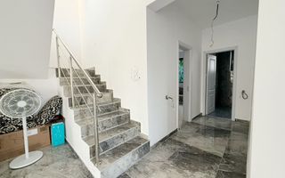 Casă spațioasă de vânzare – Sector 4, Metrou Aparatorii Patriei - Poză 6