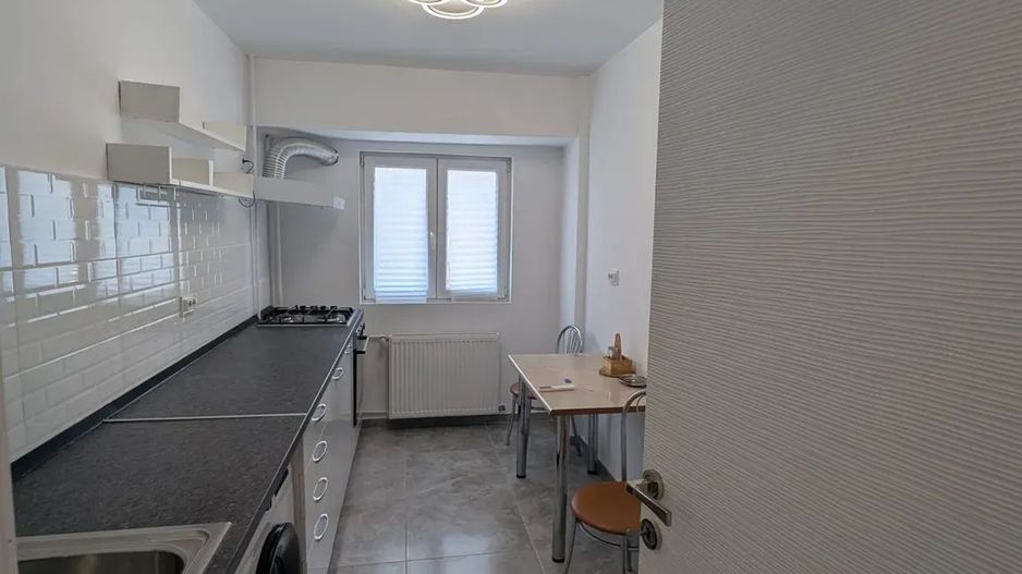 AP. 2 CAMERE-OBOR, BLOC REABILITAT, BUCATARIE INCHISA, MODERN - Poză 7