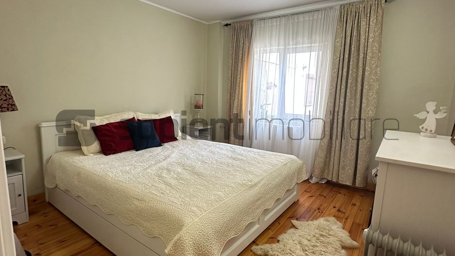 Ap. lux cu 3 cam.in Iosia - Poză 6