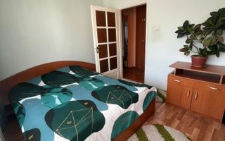 Apartament decomandat 4 camere 85 mp-balcon-etaj 3-parcare-Zona Lama - Poză 2