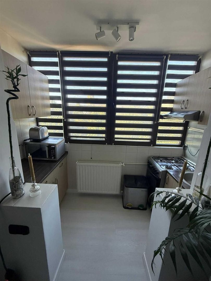 Apartament cu 3 camere in Piata Bucuresti - Poză 7