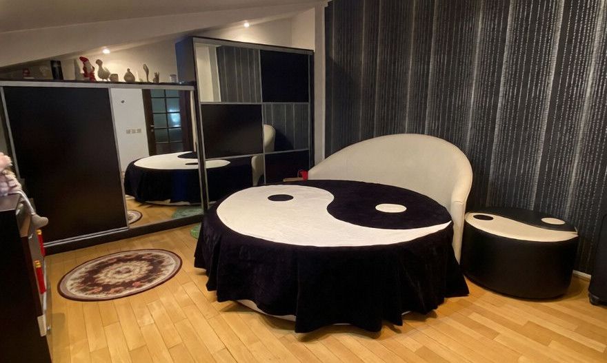 Casă modernă, finisaje premium – structură pe 5 niveluri - Poză 1