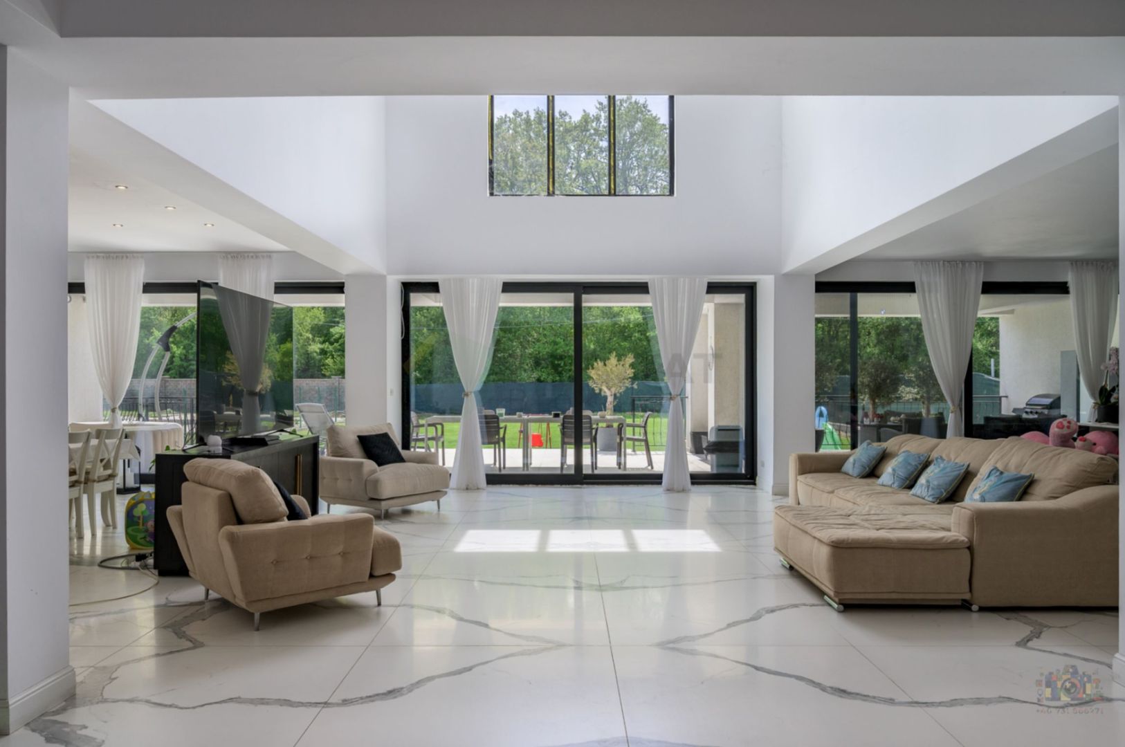 Vila Statement lângă Pădure | 520 mp Utili pe 1500 mp teren - Poză 1