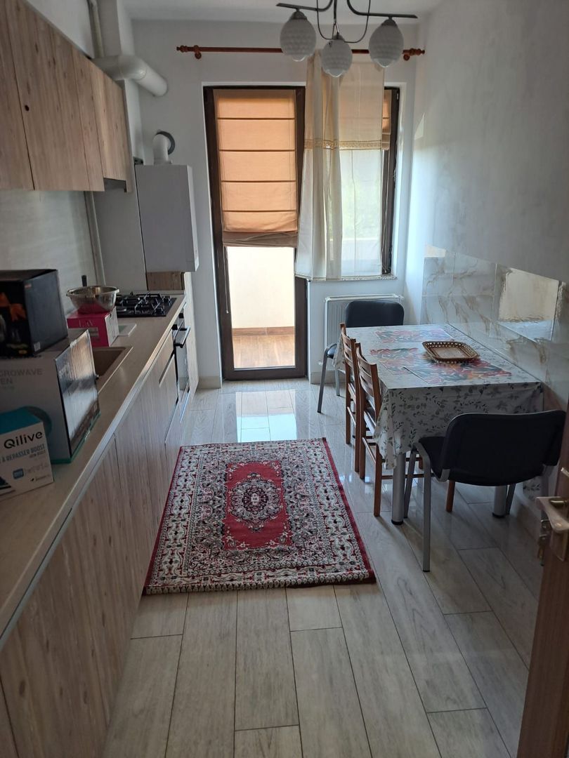 De inchiriat apartament 2 camere Isaran, Tractoru, Coresi - Poză 1