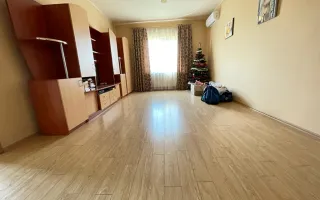 Pretabila pentru doua familii - Poză 13