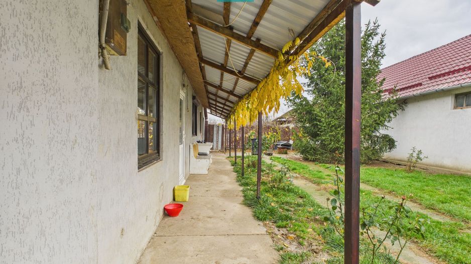 Casă cu 4 camere în Chișineu Criș - Poză 5