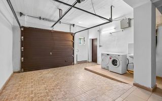 Casa pe 3 niveluri | Terasa cu priveliste | 3 parcari | Pozitie centrala - Poză 10