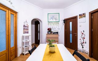 Cismigiu - Berthelot, 5 camere pe 2 nivele, centrala proprie, renovat - Poză 1