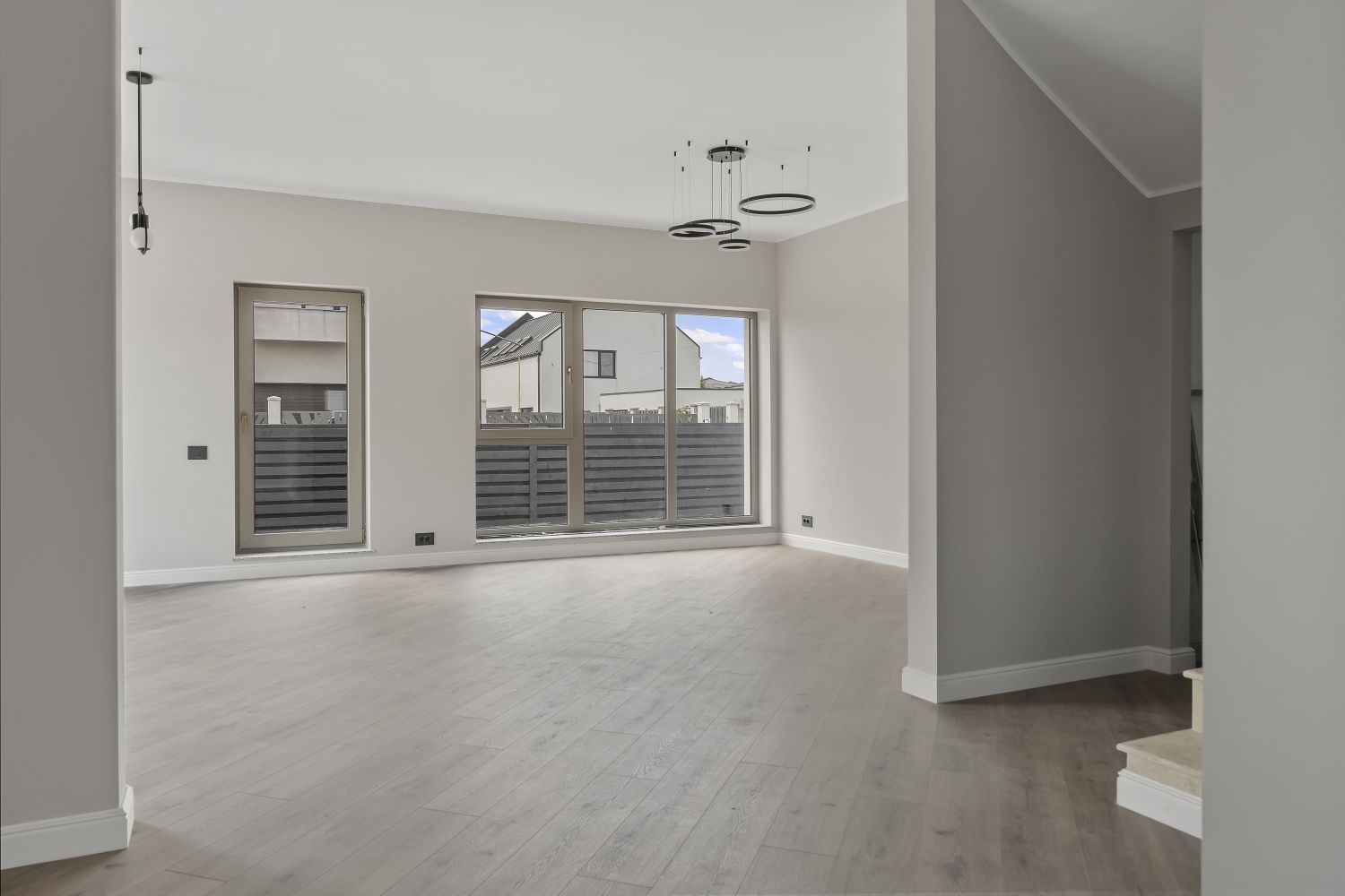 | COMISION 0% | VILA INDIVIDUALA |4 CAMERE| FINISATA COMPLET | TOATE UTILITATILE - Poză 2