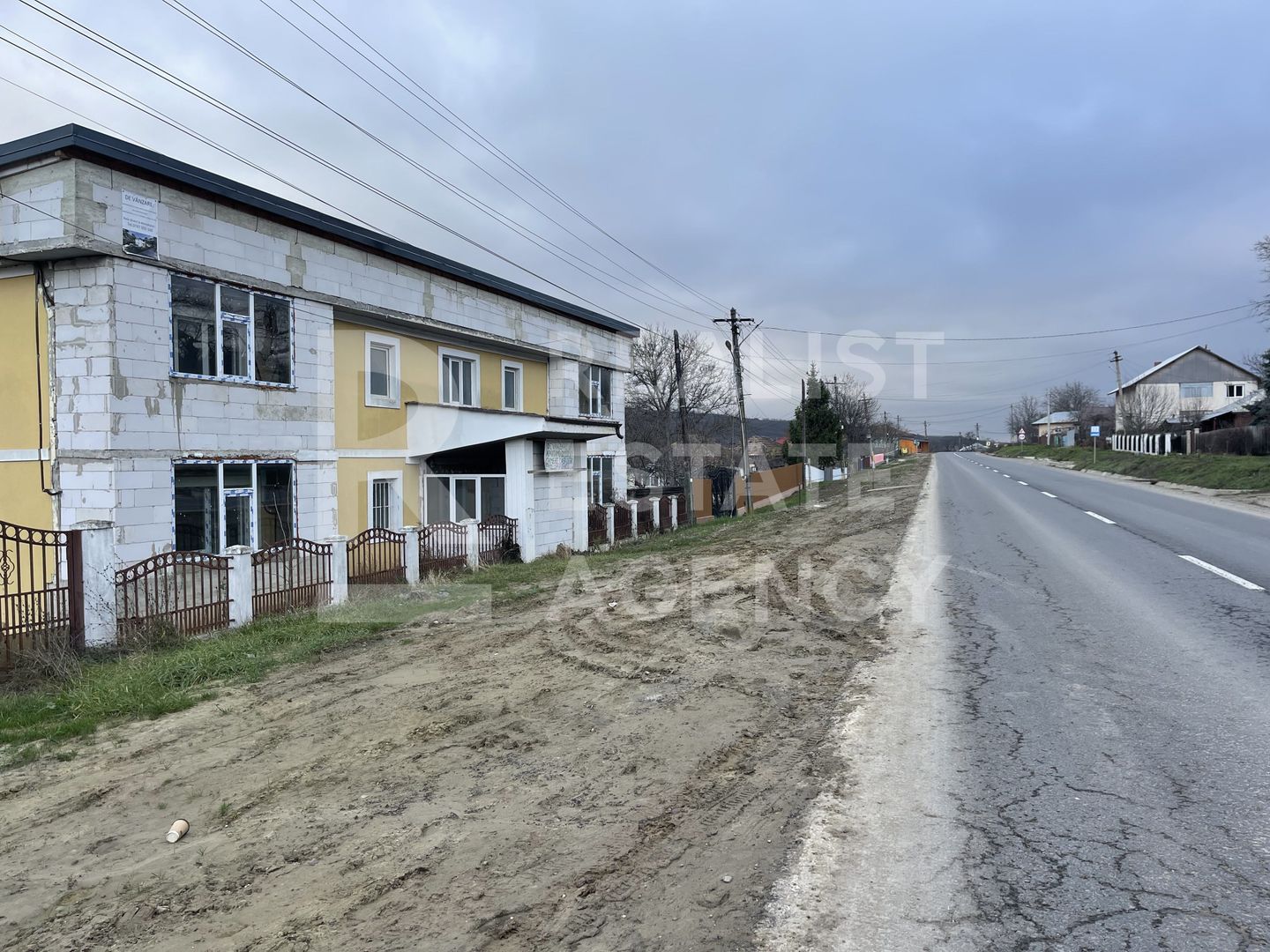 Vânzare, proprietate pe prima linie, Satul Poiana – Iași - Poză 1