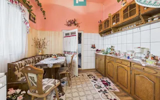Casă cu 6 camere în Sânicolau Mare Timiș - Poză 18