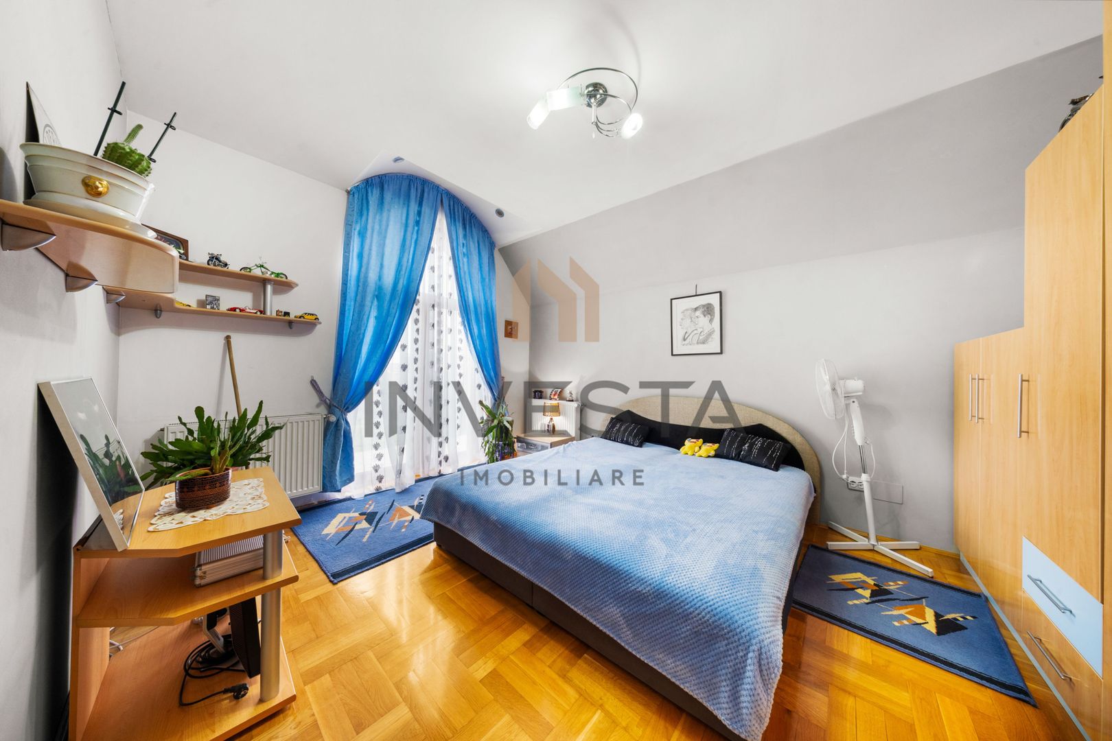 Casa individuala cu 7 camere, 260 mp, teren 900 mp, front 19m, Europa - Poză 13