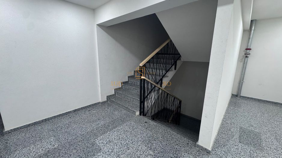 Apartament cu o camera, piscina exterioara, metrou Berceni - Poză 14