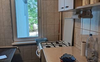 De vanzare apartament cu 2 camere, parter, micro 13 B, 60.000 euro - Poză 1