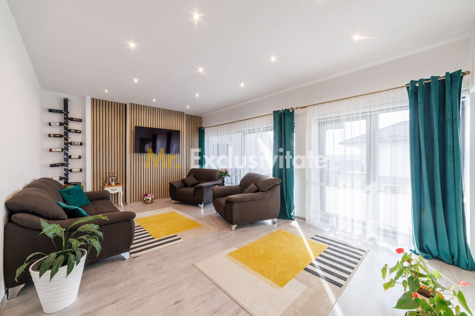 Casa moderna, constructie solida -view panoramic -Mioveni-Arges! - Poză 2