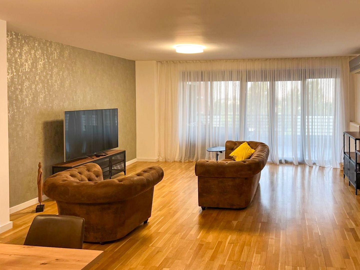 Chirie | Apartament 4 camere 127mp | Parcare | Vatra Nouă - Poză 1