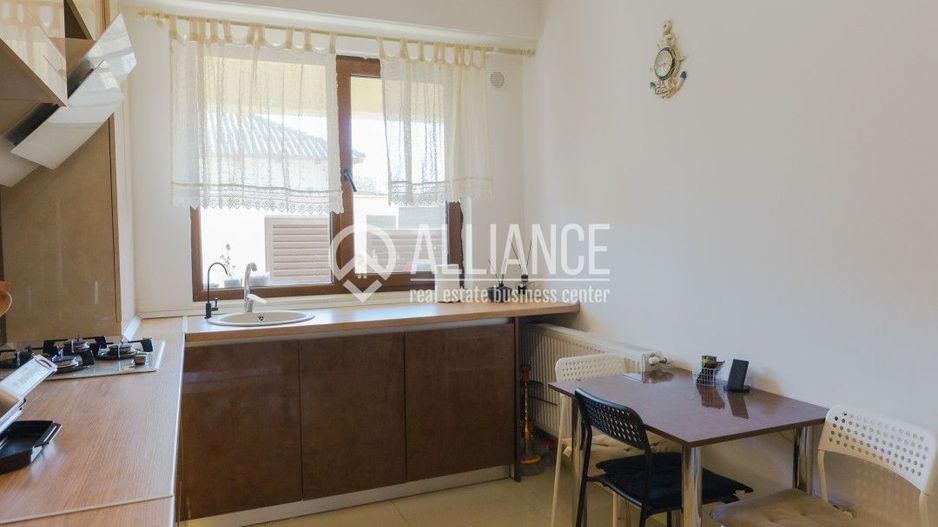 PALAZU MARE -  Vila Duplex cu 4 Camere, Panorama Superba si Curte Amenajata - Poză 43