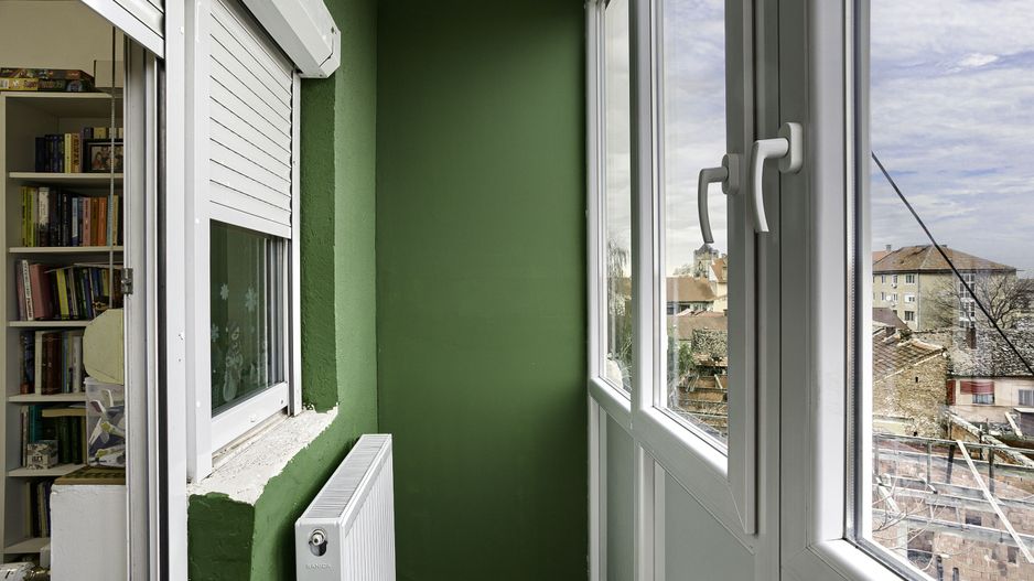 PROPRIETATE VÂNDUTĂ Apartament spatios cu 4 camere langa teatru - Poză 11