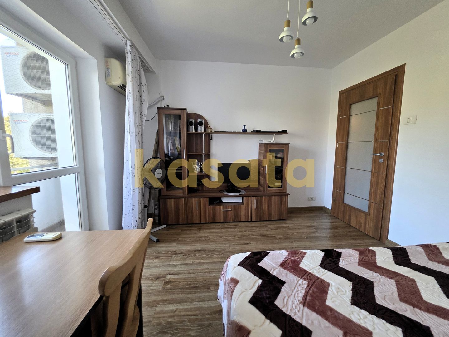 Apartament 3 camere, 81 mp, renovat 2019 – spațios, luminos - Poză 4