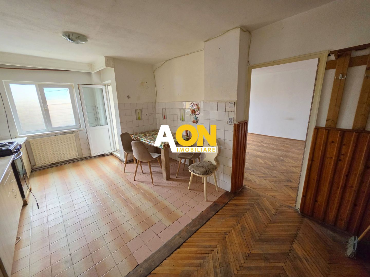 Apartament 2 camere, etaj 1, decomandat, 57 mp utili, 2 balcoane, boxa - Poză 5
