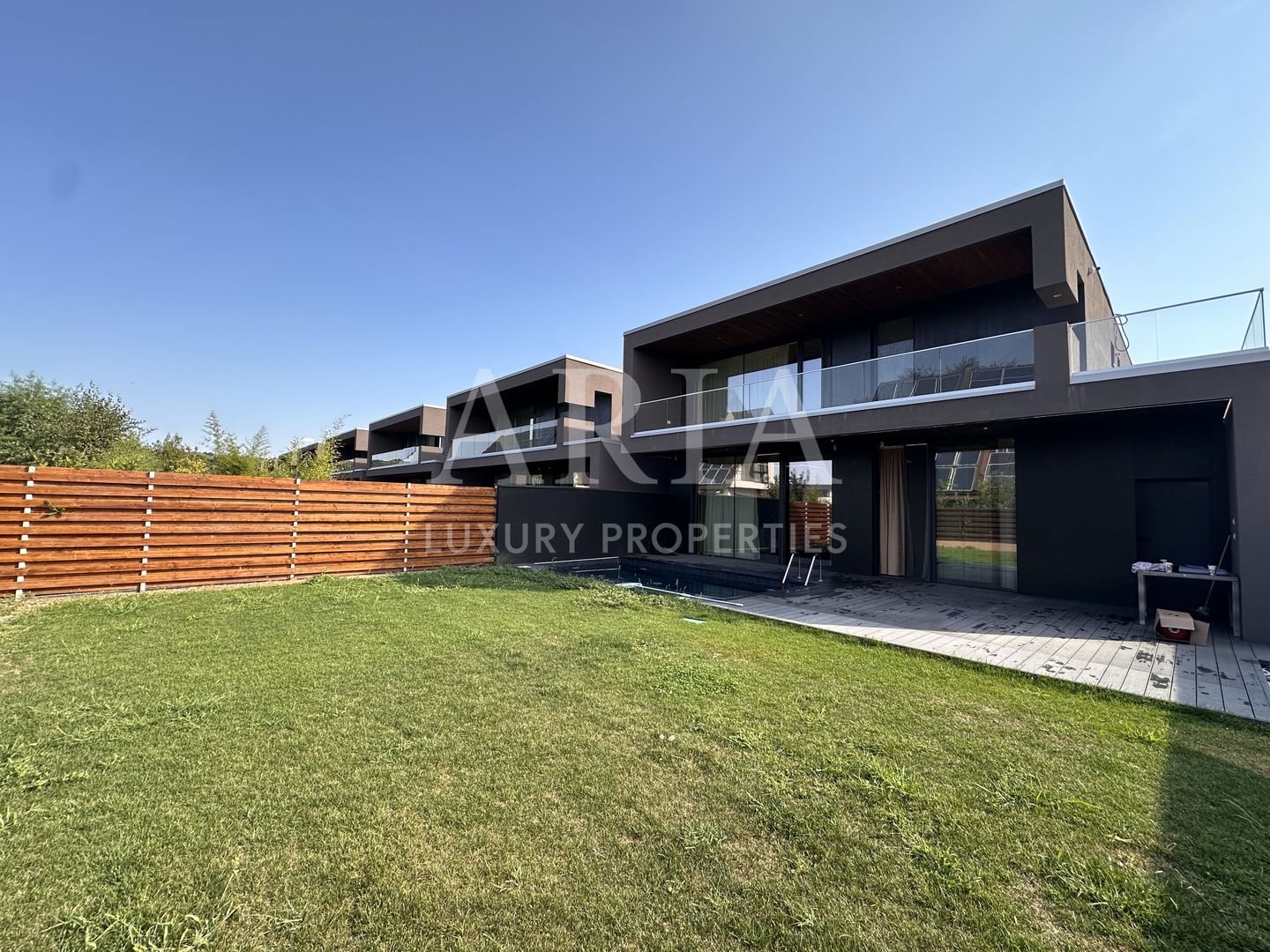 SMART VILLA - POOL - LUXURY GATED COMMUNITY - NEAR THE FOREST - Poză 22