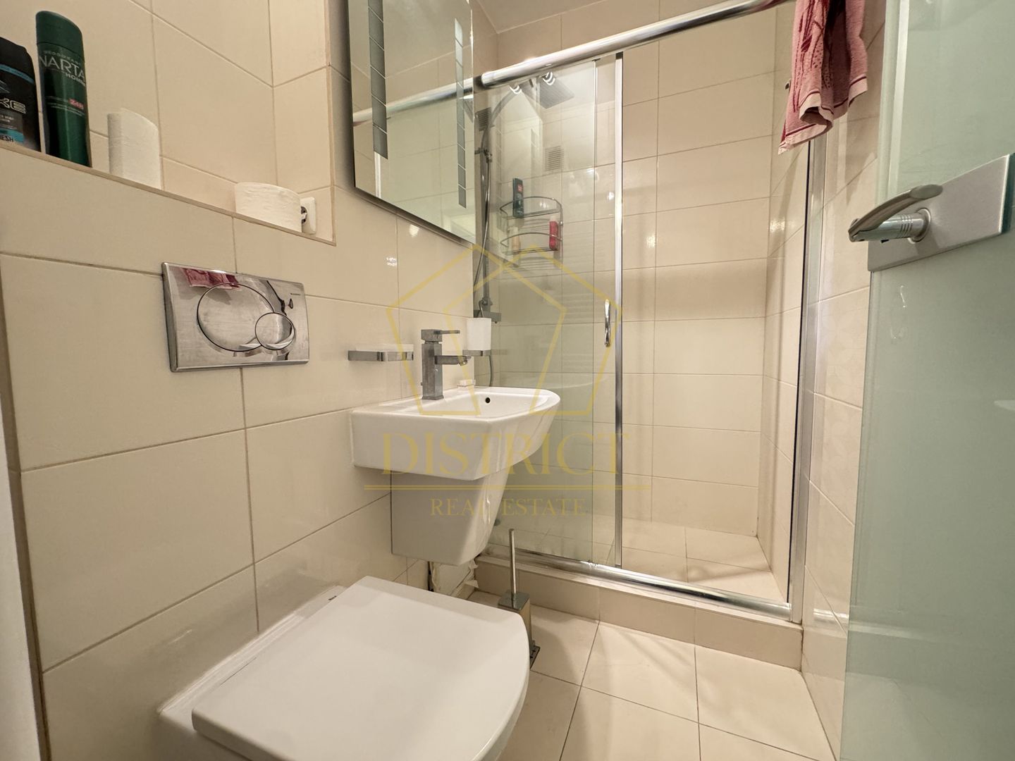 Apartament spatios cu 4 camere si garaj | Spitalul Judetean - Poză 10
