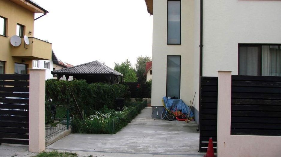 Vanzare vila individuala | 6 camere | Otopeni | Panouri solare - Poză 18