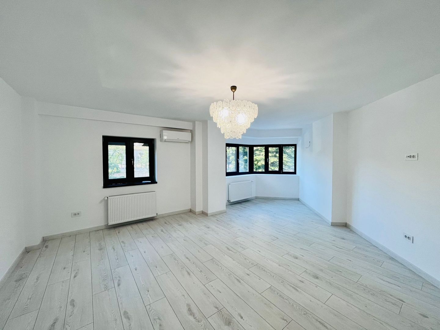 OFERTA! LUX 3 CAMERE & 2 BAI CENTRALA PROPRIE PALATUL PARLAMENTULUI - Poză 2