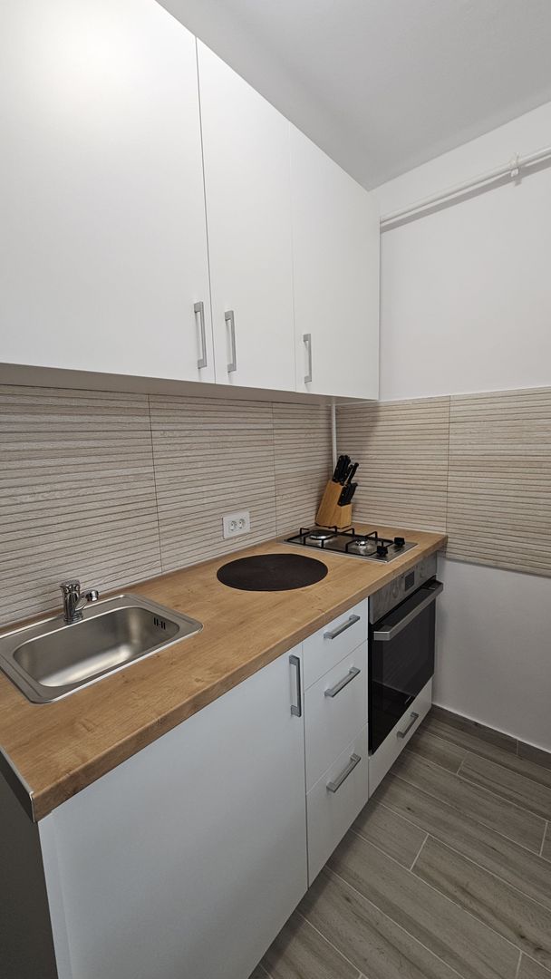 Zona Spitalul Judetean -Carpatilor garsoniera mobilata - Poză 4